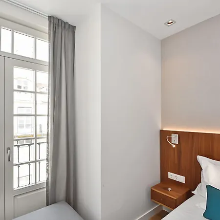 Augusta アパート