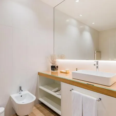 Augusta Διαμέρισμα *