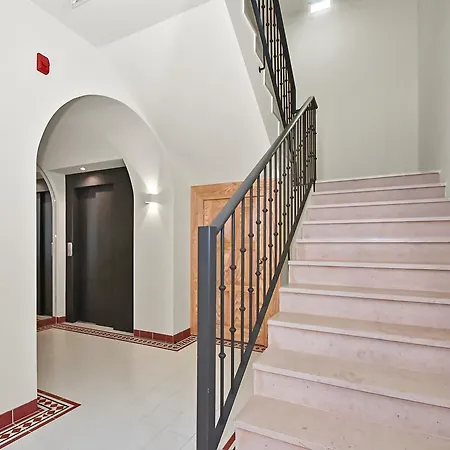 Augusta Apartment *